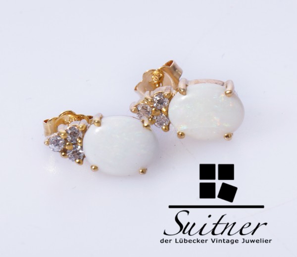 traumhafte Opal Ohrringe mit Steinbesatz aus 585 Gold ovales Design