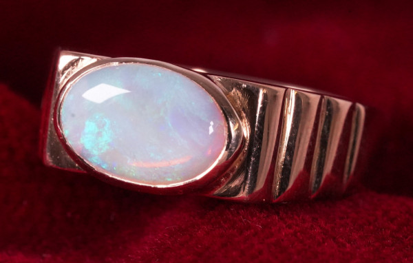 wertvoller Opal Cabochon Ring massiv 750 Gold Gr. 62 Unikat