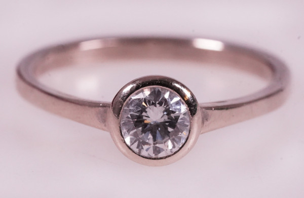 moderner 0,65ct Solitär Ring Brillant Diamant 585 Weißgold Verlobungsring RG57